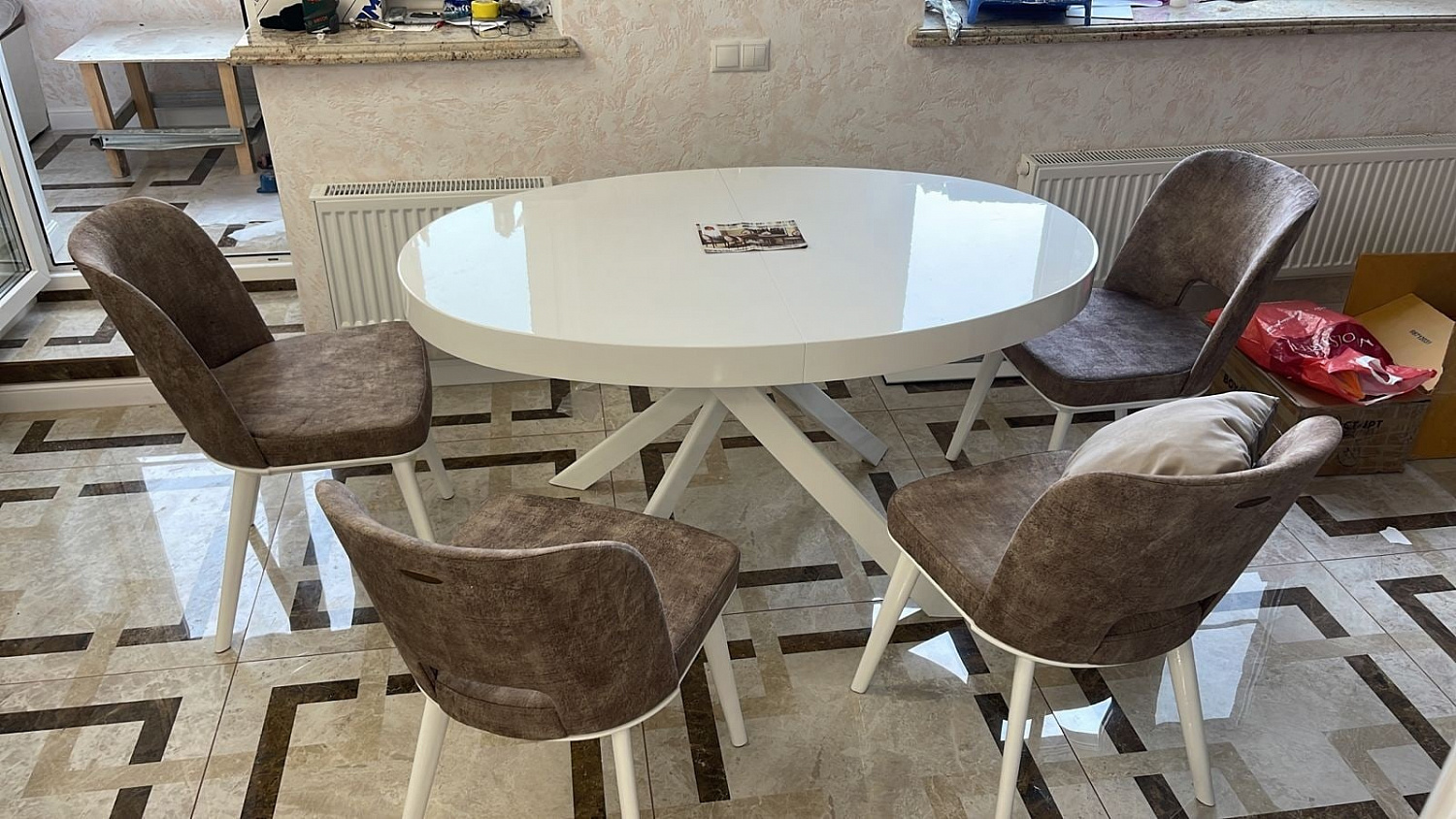 Обеденный стол Casa Mobile BEZZO 1400 EV - белый глянец фото